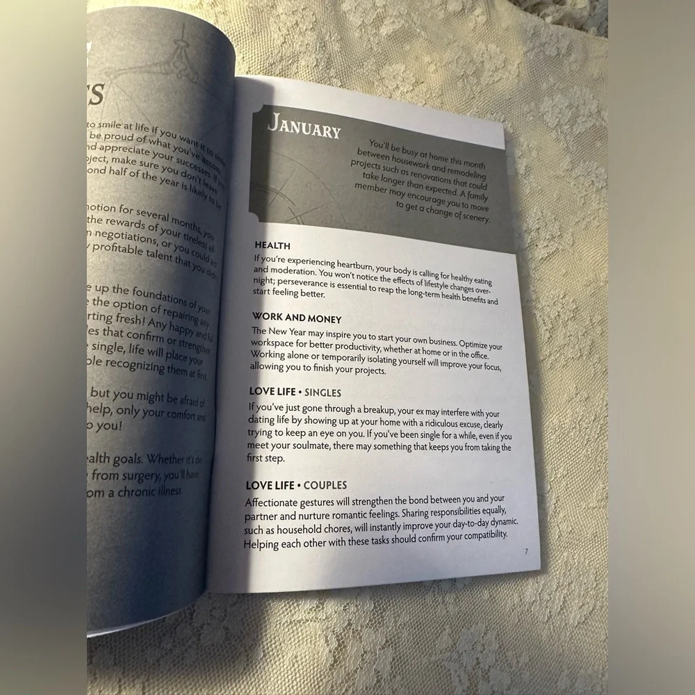 LIBRA Astrology Book 2025 - BY CHANTALE MONTPETIT